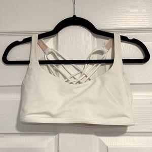 Lululemon free to be wild white bra size 10